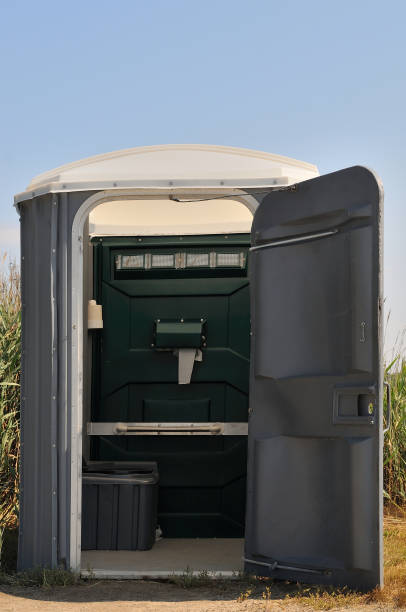 Best Portable toilet rental cost  in Garfield Heights, OH